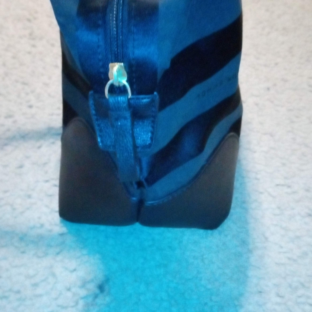 Like New Tommy Hilfiger Black on Black Striped Satchel Handbag - Picture 8 of 8